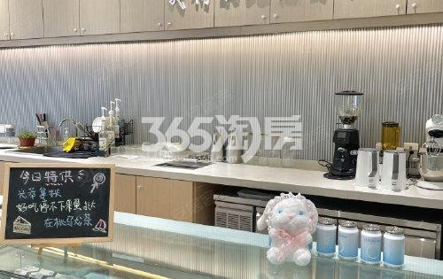 湖印光年府售楼处实景图