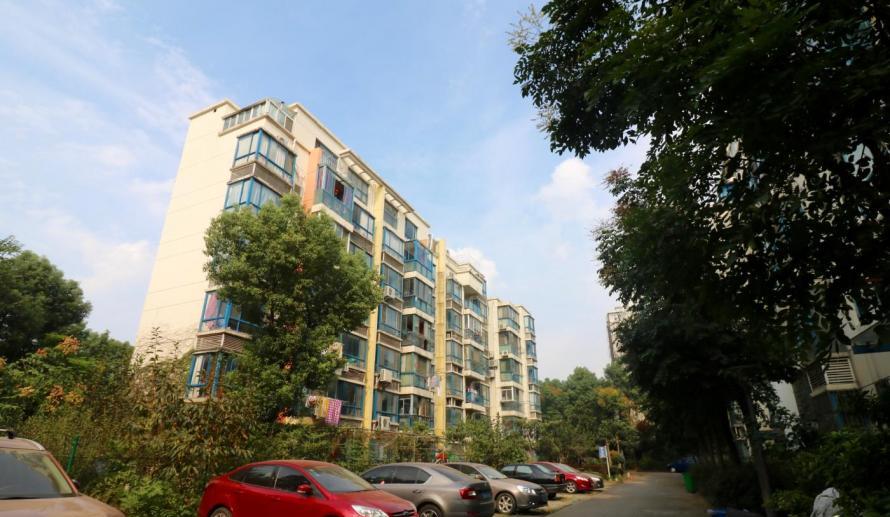 急急急卖 麒麟门 阳光之旅 精装修二房 随时看